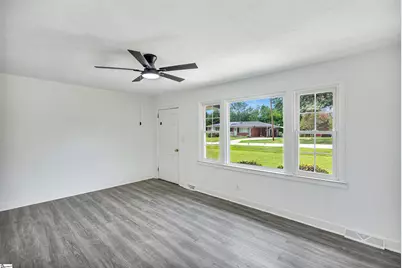 109 Avery Street, Greenville, SC 29617 - Photo 8