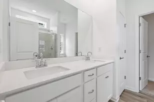 162 Farmwell Dr, Woodruff, SC 29388 - Photo 2