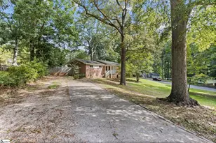 207 Seminole Dr, Simpsonville, SC 29680 - Photo 2