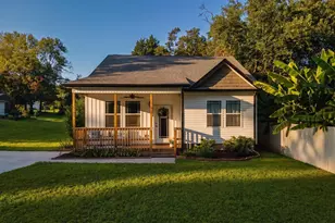 223 Eastland Dr, Greer, SC 29651 - Photo 2