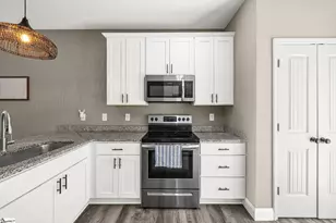223 Eastland Dr, Greer, SC 29651 - Photo 10