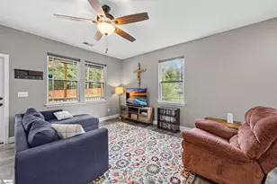 223 Eastland Dr, Greer, SC 29651 - Photo 6