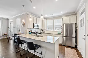 550 Twin Lake Rd, Greenville, SC 29609 - Photo 6