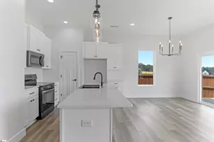 2019 Meadow Glen Ct, Chesnee, SC 29323 - Photo 8