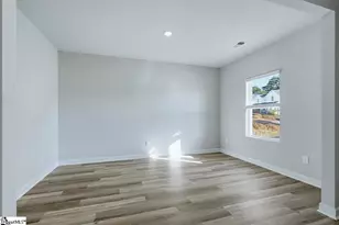 947 Rising Oak Ct, Spartanburg, SC 29301 - Photo 6