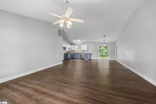 613 Drew St, Greenville, SC 29617 - Photo 6