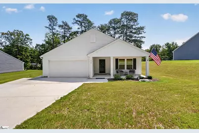 214 Woodfield Avenue, Fountain Inn, SC 29644 - Photo 1