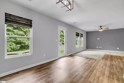 256 Cotton Creek Drive, Spartanburg, SC 29302 - Photo 6
