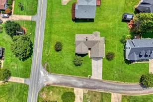 101 Summercrest Ct, Easley, SC 29642 - Photo 6