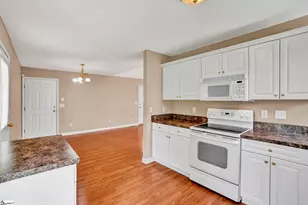 101 Summercrest Ct, Easley, SC 29642 - Photo 4