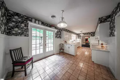 225 Walnut Hill Lane, Spartanburg, SC 29302 - Photo 14
