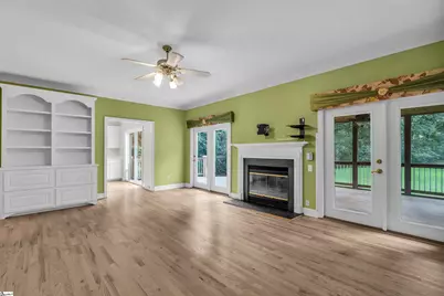 352 Round Ridge Road, Spartanburg, SC 29302 - Photo 8