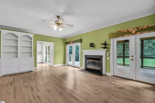 352 Round Ridge Rd, Spartanburg, SC 29302 - Photo 8
