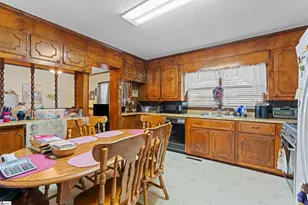 404 Roger Bolt Rd, Belton, SC 29627 - Photo 2