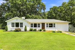 215 Elaine Ave, Taylors, SC 29687 - Photo 1
