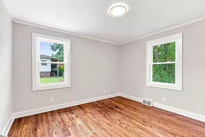 215 Elaine Avenue, Taylors, SC 29687 - Photo 16