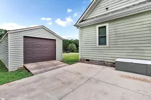 1204 Cherokee Rd, Townville, SC 29689 - Photo 28