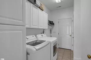 211 Lyons Dr, Simpsonville, SC 29681 - Photo 24