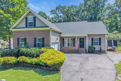 211 Lyons Drive, Simpsonville, SC 29681 - Photo 1