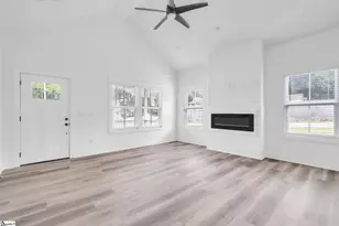 54 3rd Ave, Greenville, SC 29611 - Photo 4