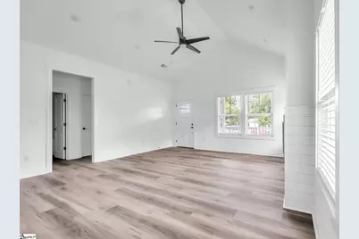 54 3rd Avenue, Greenville, SC 29611 - Photo 8