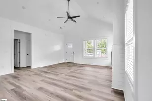 54 3rd Ave, Greenville, SC 29611 - Photo 8