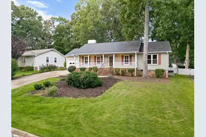 203 Fredericksburg Drive, Simpsonville, SC 29681 - Photo 4