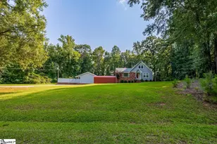 822 Mt Moriah Rd, Greenwood, SC 29646 - Photo 2