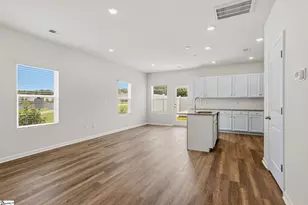 315 Parksville Pl, Greenville, SC 29605 - Photo 6