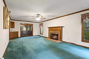 305 Oak Brook Way, Taylors, SC 29687 - Photo 8