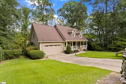 305 Oak Brook Way, Taylors, SC 29687 - Photo 2