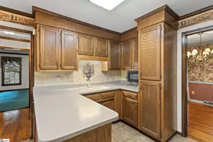 305 Oak Brook Way, Taylors, SC 29687 - Photo 14