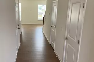 6 E Waller Dr, Greenville, SC 29611 - Photo 2