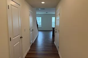 6 E Waller Dr, Greenville, SC 29611 - Photo 2