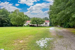 377 Fort Lindley Rd, Laurens, SC 29360 - Photo 4