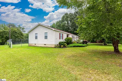 377 Fort Lndley Road, Laurens, SC 29360 - Photo 2
