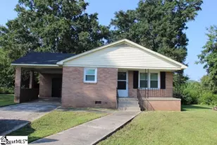 86 Grove St, Clinton, SC 29325 - Photo 1