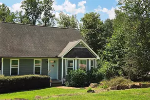 658 Maple Dr, Greer, SC 29651 - Photo 1