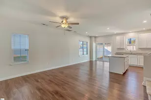 131 Marthawood Ln, Greer, SC 29650 - Photo 6