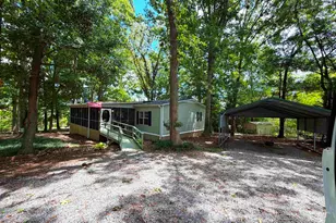 322 Lakeview Dr, Townville, SC 29689 - Photo 14