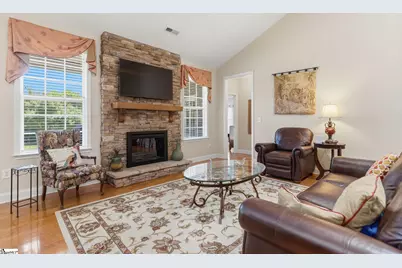 4 Cedarcrest Court, Simpsonville, SC 29680 - Photo 8