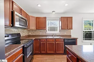 400 Terilyn Ct, Greenville, SC 29611 - Photo 8