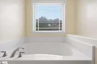 400 Terilyn Ct, Greenville, SC 29611 - Photo 24