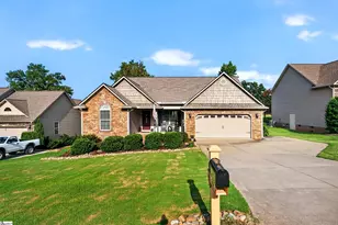 846 Affirmed Dr, Boiling Springs, SC 29316 - Photo 4