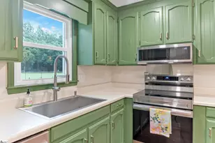 701 Chestnut St, Clinton, SC 29325 - Photo 14