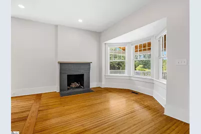 143 Broadway Avenue, Tryon, NC 28782 - Photo 8
