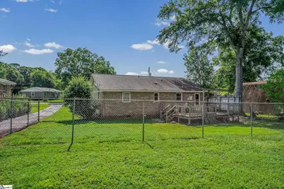 202 Hilldale Avenue, Laurens, SC 29360 - Photo 24