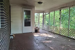 211 Thomas Rd, Pickens, SC 29671 - Photo 10