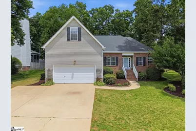 407 Roberts Road, Taylors, SC 29687 - Photo 1