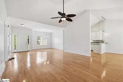 407 Roberts Road, Taylors, SC 29687 - Photo 6